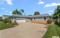 2517 COLUMBUS Circle, Springfield, IL 62703