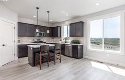 856 E Autumn Ave, Hermiston, OR 97838