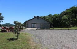 128 POLK RD 42, Mena, AR 71953