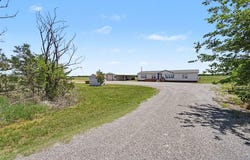 12238 N 1840 Road, Sayre, OK 73662