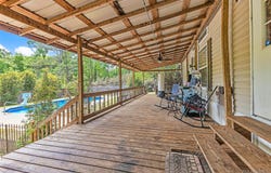 15 Spring Valley Road, Valley Grande, AL 36701