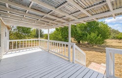 141 Davie Ln, Marion, TX 78124