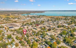 1116 Minnesota Avenue, Gladstone, MI 49837