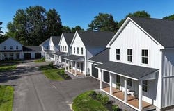 21 Magnolia Lane, Gardiner, ME 04345