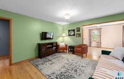 2012 S Willow Ave, Sioux Falls, SD 57105