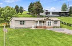 824 Howell River Road, Rutledge, TN 37861