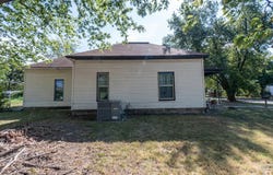 922 Wisconsin St, Neodesha, KS 66757