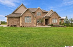 2644 W I Street, Wymore, NE 68466