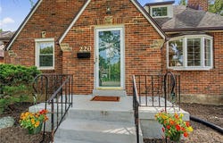 220 E Dorothy Lane, Kettering, OH 45419