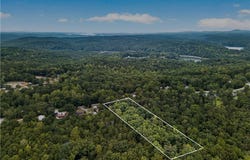 N Bayshore Drive, Seneca, SC 29672
