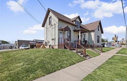 722 Broadway, Highland, IL 62249