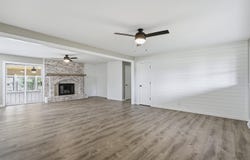 1665 S Catalina Avenue, Springfield, MO 65804
