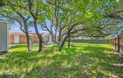 843 Pine Ave, Rockport, TX 78382