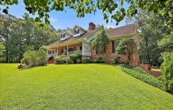 1600 Pine Hill Drive, Raymond, MS 39154