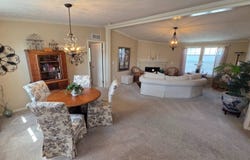 26 Ridgeway, Saline, MI 48176