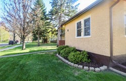 1102 S Jay Street, Aberdeen, SD 57401