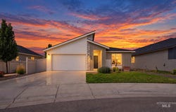 2359 N Thistle Dr, Kuna, ID 83634