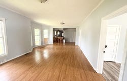 414 E Sheridan Avenue, Centerville, IA 52544