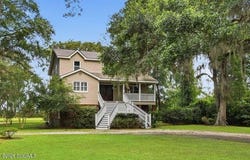 119 Marsh Trace, Brunswick, GA 31525