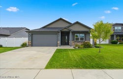 6220 W Irish Cir, Rathdrum, ID 83858