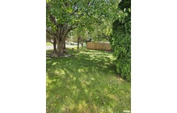 301 MAPLE PARK Drive, Pekin, IL 61554