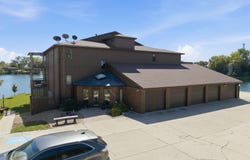630 Briarstone Drive #6, Mason City, IA 50401