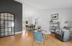 725 Buffalo Circle, Carol Stream, IL 60188