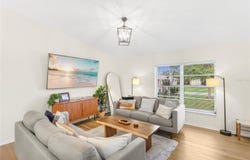3207 VALENCIA Road, VENICE, FL 34293