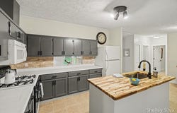 6537 E Glen Lane, Fountain, MI 49410