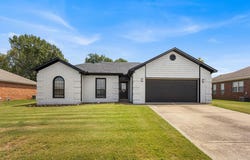 2422 Bluestone Dr, Cabot, AR 72023