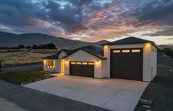 6600 E 2nd Street, Benton City, WA 99320-9932