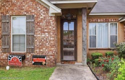 206 Barrington Cove, Florence, MS 39073