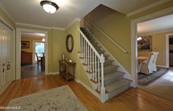 576 Holmes Rd, Pittsfield, MA 01201