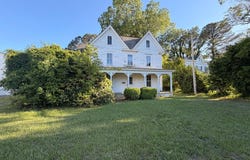104 MARKET ST, ONANCOCK, VA 23417