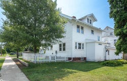 1003 2nd Avenue, Vinton, IA 52349