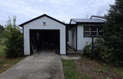 305 N 15th St, Middlesboro, KY 40965