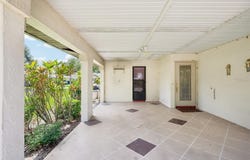 2017 HAMPSTEAD Circle, SUN CITY CENTER, FL 33573