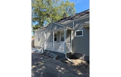 345 E Maxlow Avenue, Hazel Park, MI 48030