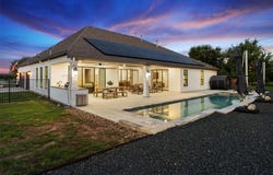 412 Oakpark Dr, Spicewood, TX 78669