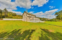 962-964 Mauch Chunk Road, Palmerton, PA 18071