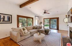 20521 Cheney Dr, Topanga, CA 90290