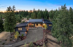 2833 E Lower Pasture Rd, Harrison, ID 83833