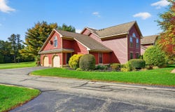 37 Estates Drive, Manchester, ME 04351