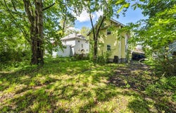 132 Irondale Street, Elyria, OH 44035
