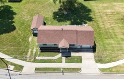 404 6th Street S, Savannah, MO 64485