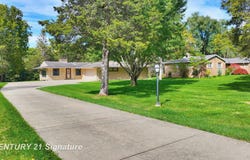 4505 Cedardale Lane, Flushing, MI 48433