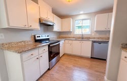 3042 COLLEEN St, Salem, OR 97305