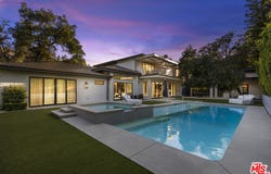 17401 Rancho St, Encino, CA 91316