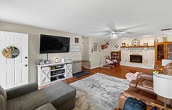 2549 Wood Dr., Henderson, KY 42420
