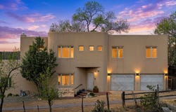 231 1/2 Rosario Boulevard, Santa Fe, NM 87501